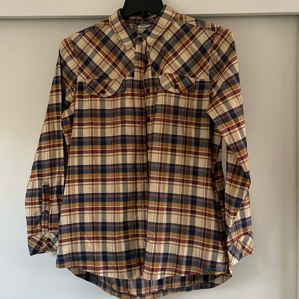 Light LL Bean women’s flannel